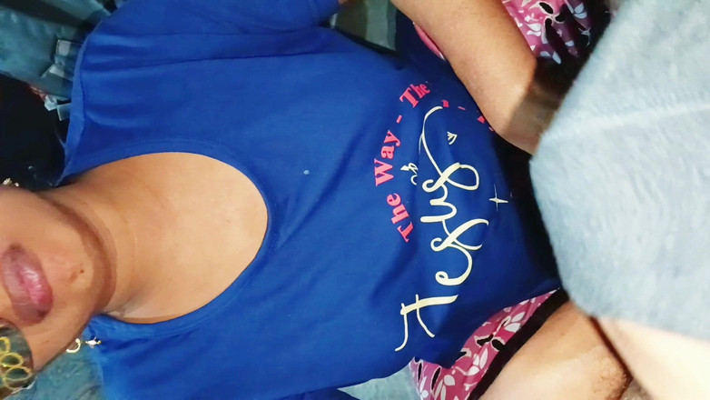 Sexy_girl_nehu: Bhabhi kampung India menghisap batang besar untuk pancutan mani dalam...