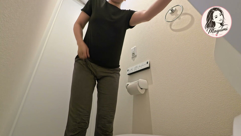 Mayumi Kanzaki: Three Times of Peeing