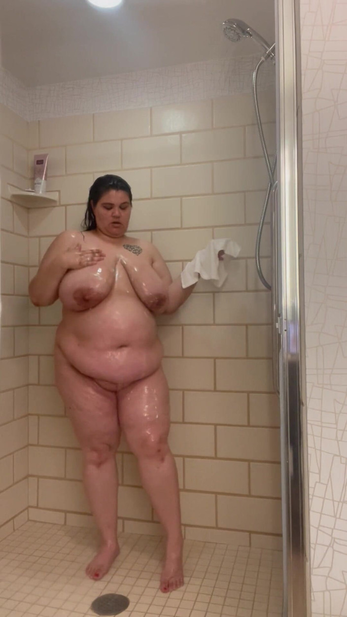 Raven Belle: 풀 바디 샤워