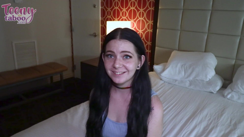 Teenytaboo: Lily Sales Girl Dubur