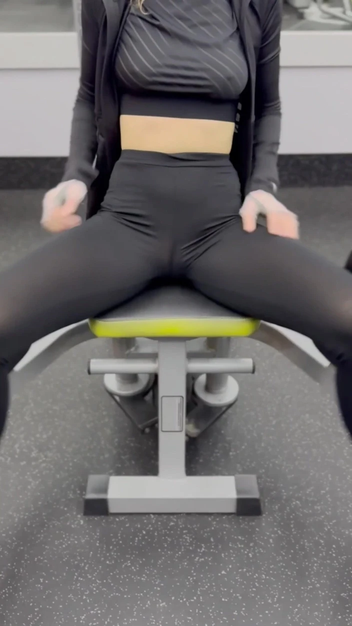 Cameltoe porn video – Naked Girl