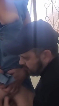 Comendo buceta e dedilhando
