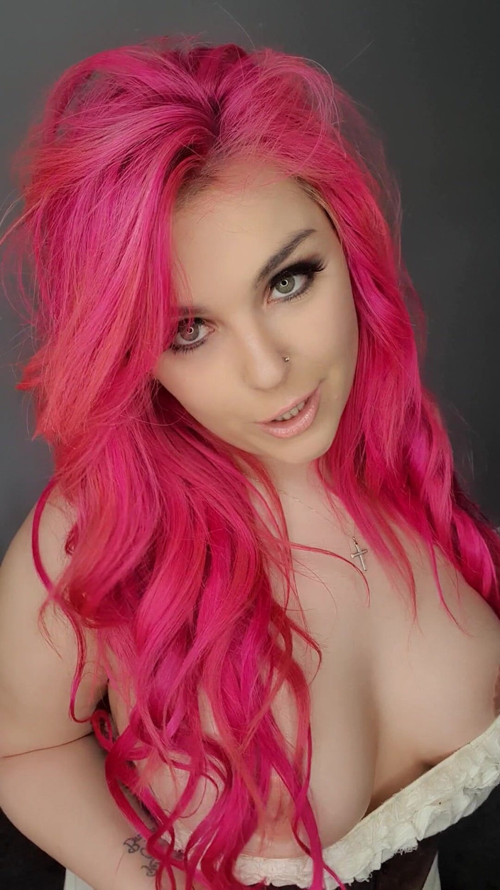 Mandy Foxxx: Submisivní pirátská děvka se zoufale snaží sloužit svému kapitánovi