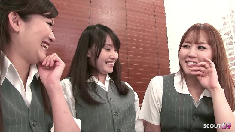 Asian porn collection: Uncensored JAV Reverse CFNM Nalon Footjob by Three Japanese Teens...
