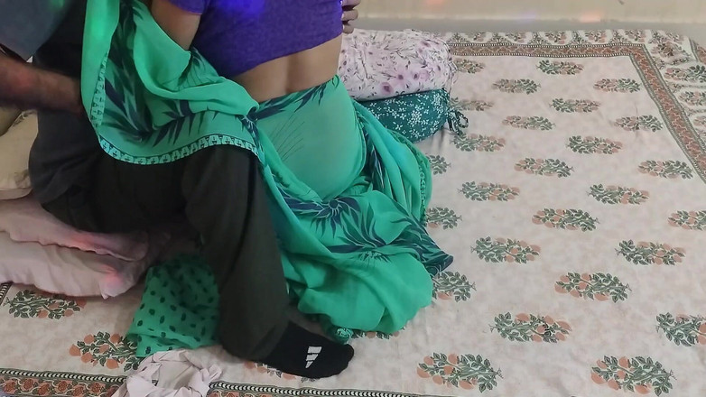 Xoxo Times: Šukání sexy kundičky švagrové a Dhundovy sexy kundičky