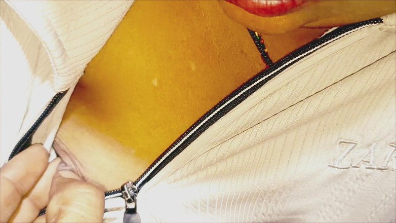 Radhika Singh: Je veux te sucer.