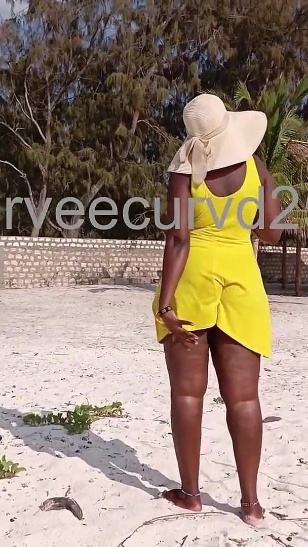 Curveecurvd254: HD 4:31 Buscando Sexo Malo En La Playa ¿estás Allí?