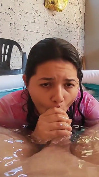 Sucking Me Stepbrother Cock in the Inflatable Pool