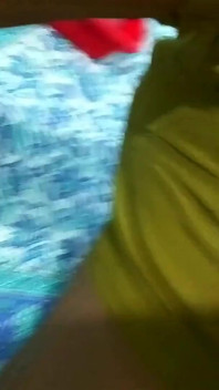 新婚哥在派对前和年轻化妆男孩玩重口味热辣性爱
