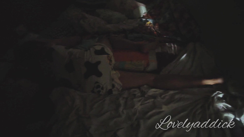 Lovelyaddik: Sneaky Peaky.. Early Morning