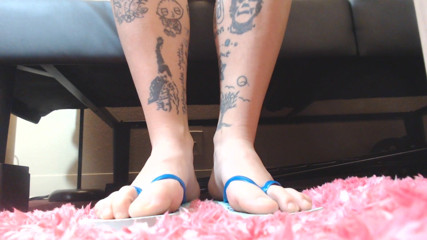Abby Anna: Abbys nya flip flops närbild polsk fri