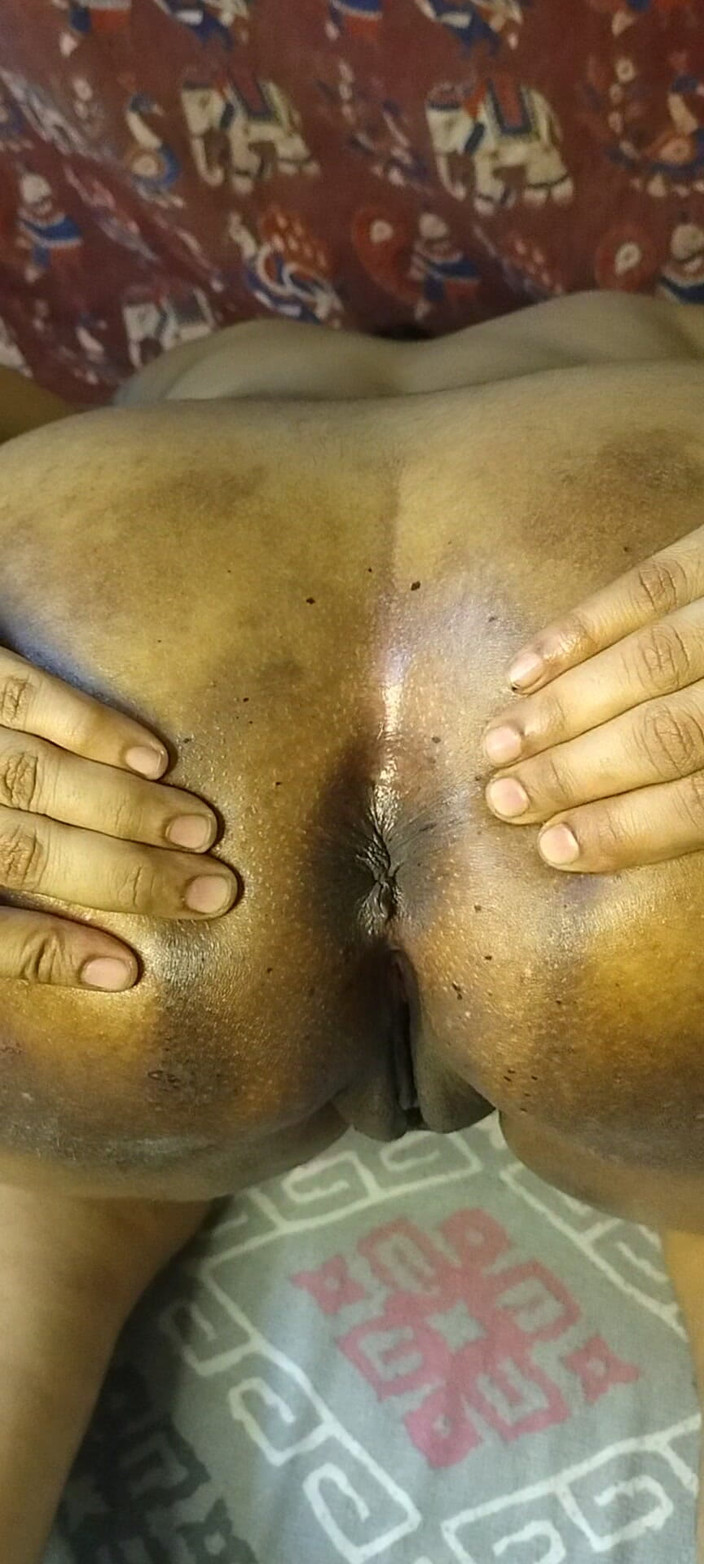 zarahkhan: Desi Big Ass