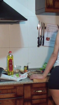 Czy mogę ci coś ugotować, a potem zobaczymy, co jest na deser