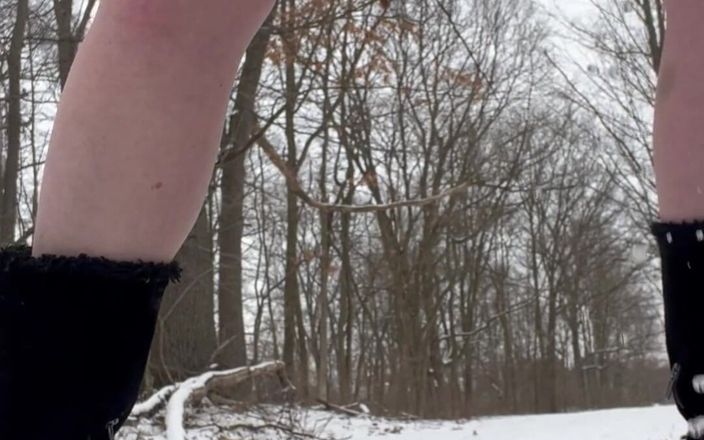 JadaSunkissed: PAWG chcaní ve sněhu