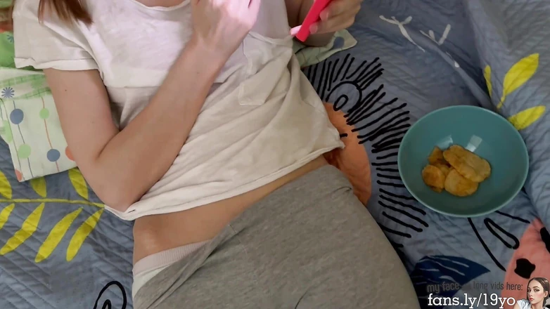 Gigi oficial: Tiny Hairy Teen (18+) Sat on My Face with Her Hairy...