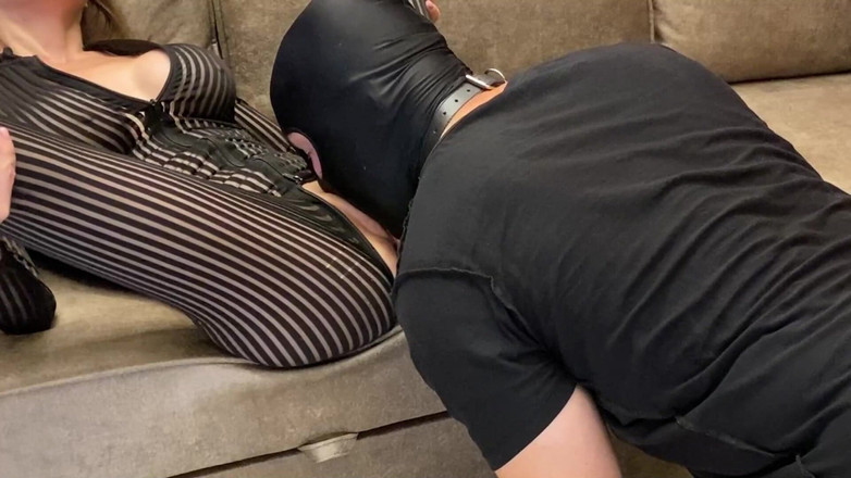 Mistress Mary: Làm cho bà chủ Mary xuất tinh