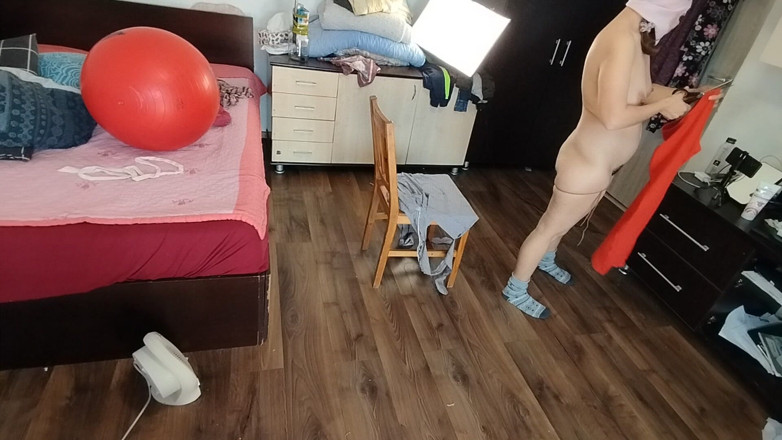 Mirsur: seksi laitina kapre aajmaati hai aur kaatti hai - baalon vaali...