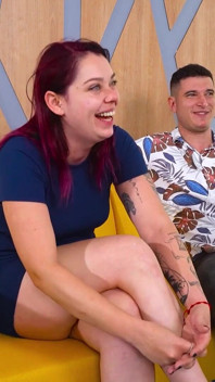 Pareja Real Quiere Saltar Al Porno. Violeta Silvestre, Su Primera Vez, En Fakings