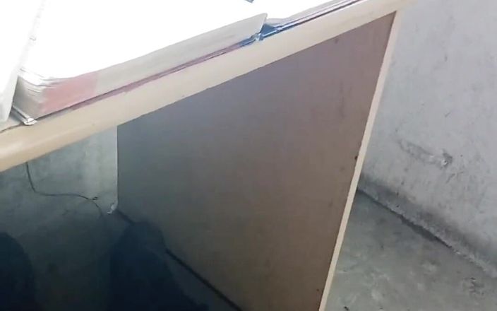 213san: Aku lagi kerja di kantor dan temanku baru aja bikin...