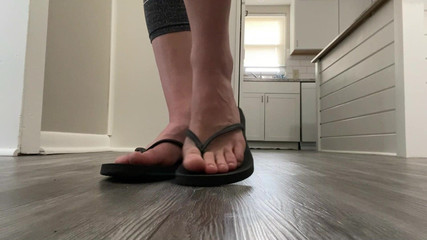 footivities: Flip flop -modellering och dinglande naturliga tår