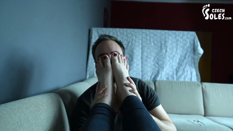 Czech Soles - foot fetish content: Panggilan rumah pemujaan kaki besar