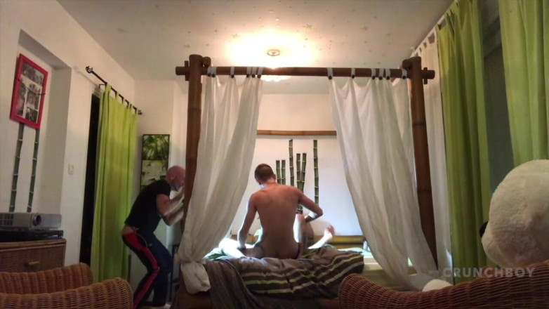 Home web camera: Webcam with Romantik fucking his straight friend