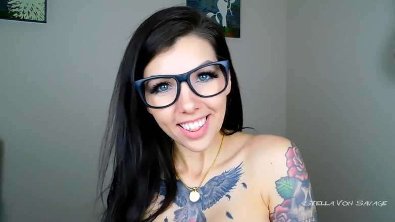 Stella Von Savage: 흑인 대물 자지에게 따먹히는 핫한 밀프