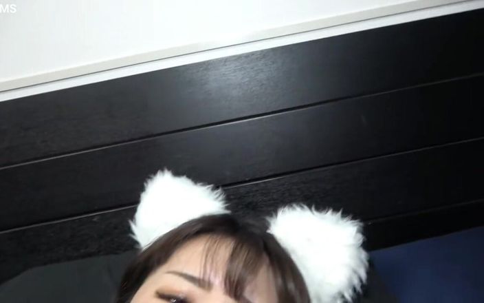 J-Cams: Klasická krása herečka a cosplay romantika - 1