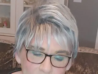 Black and grey wig