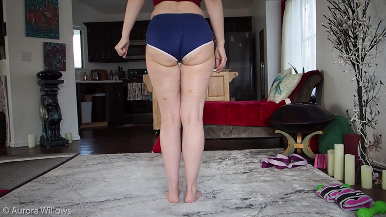 Aurora Willows: Behind the scenes workout in blue shorts