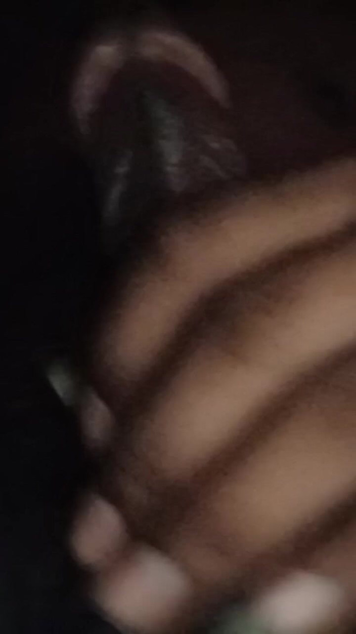 Arvind6355: Jag onanerade och föll på natten. Steg-styvbror