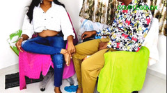 Sexy Komal: 看到科马尔与一个女孩发生性关系，她来面试要工作。