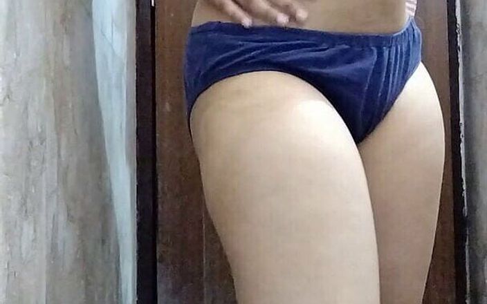 Riyathakur: Desi Bhabhi Masturbation in Mumbai Hot Indian Bhabhi