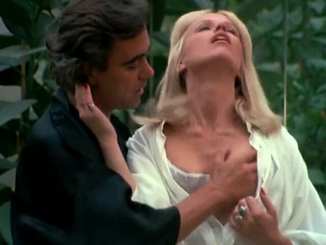European Classics: Morgane di sofa: 69 dan pancutan mani.