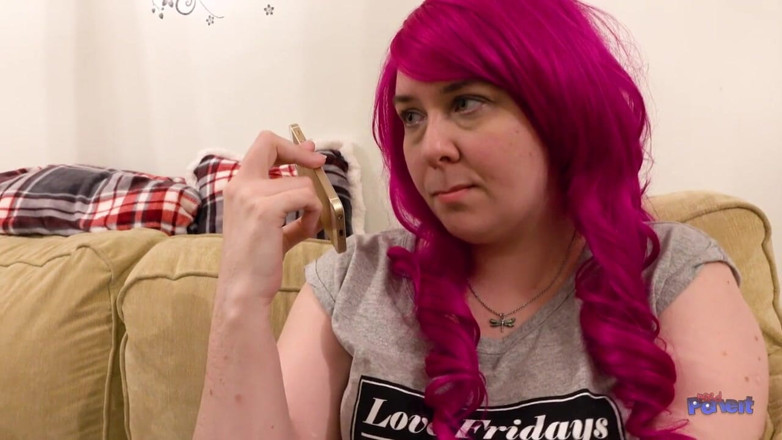 Nerd Pervert: Jessica Scotland - Booty Call Kouření