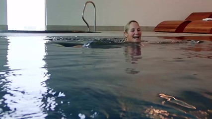 Dirty Doctors Clips - Solo Mature Playtime: In the Pool