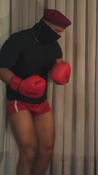 Black Titan - desafio de boxe pesado