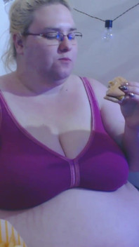 Feedee gluttony