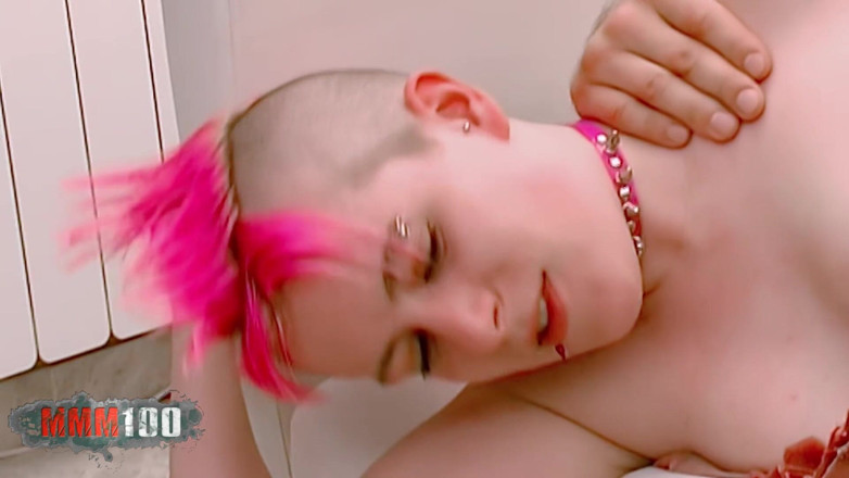 MMM100: Karen: Růžovovlasá punková Karen bere Atilův velký penis hluboko: anál,...