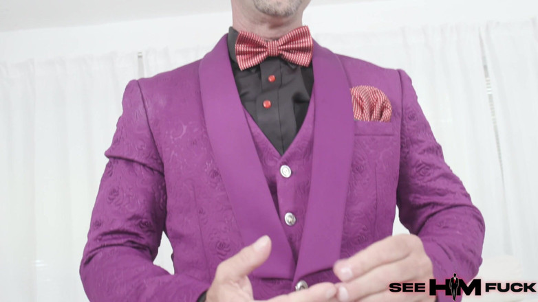 See him fuck: Dilf Peter Fitzwell Rough Interracial Sex with Naomi Foxxx!