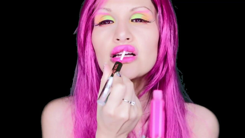 Lady Mesmeratrix Official: meri lipastik ke andar phansa