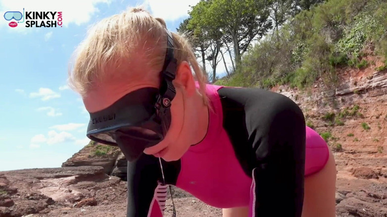 UKCuteGirl Lucy Lauren: Dive maschera JOI: accarezza, obbedisci e sborra per me