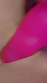 Gadis imut amatir lagi asik fingering memeknya - close up! (video lengkap 10 menit)