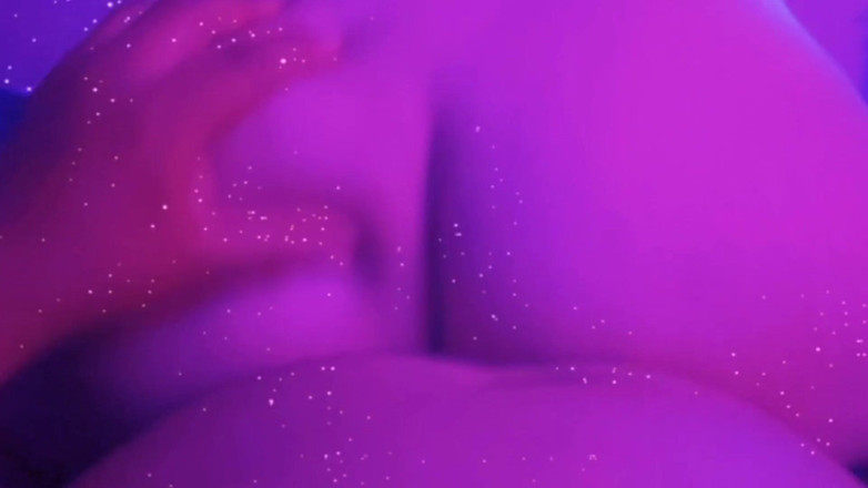 Playtime bedtime: Велика дупа підстрибує на чоловікові