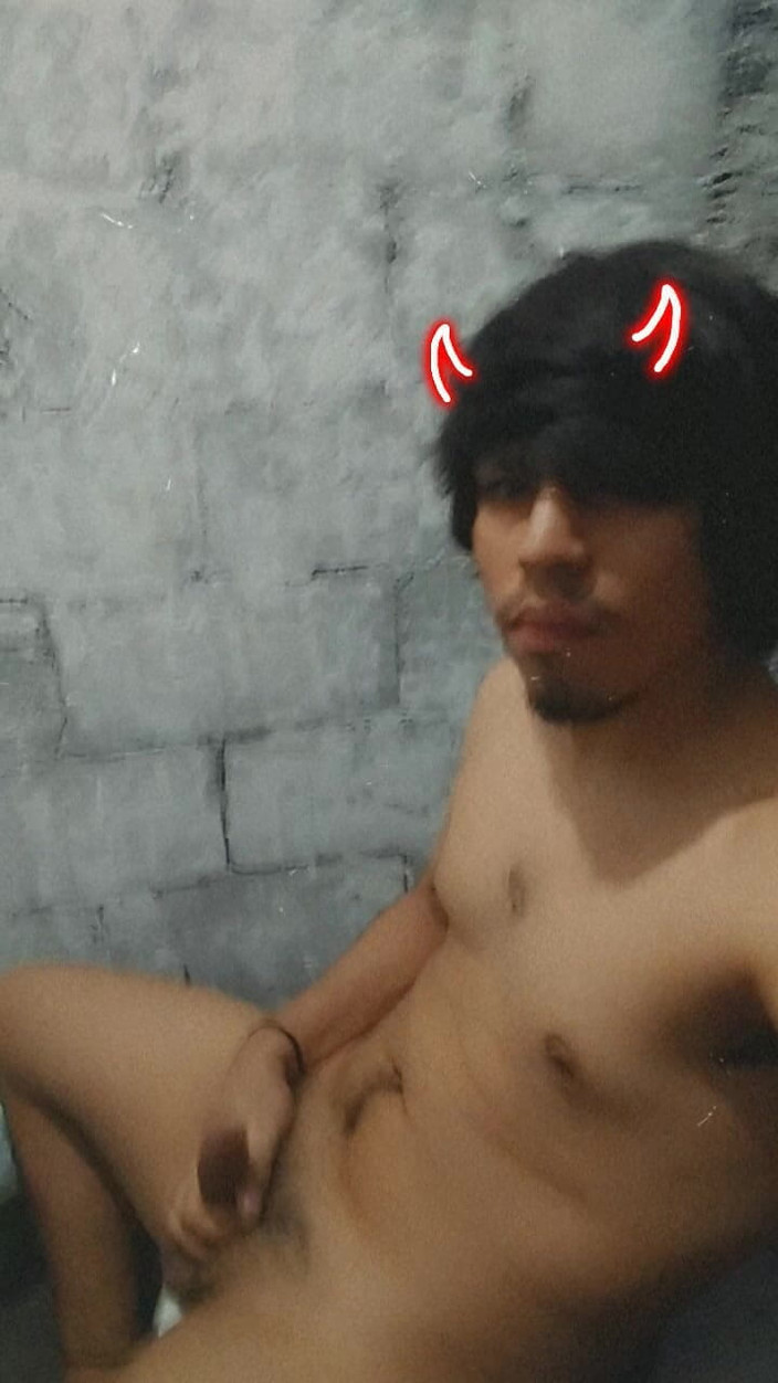 AlexAlejandro13: 性感的恶魔过滤器测试