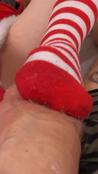 Princess Gabie Monroe's Oily Christmas Sockjob