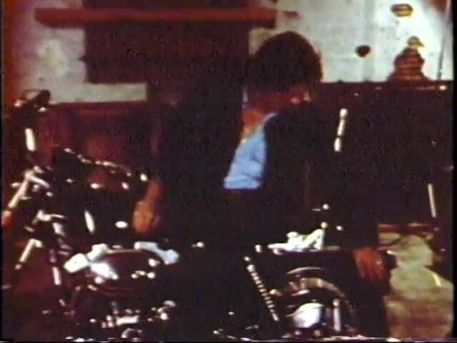 Gays Case: Kåt tapp på en motorcykel när han runkar av sin...