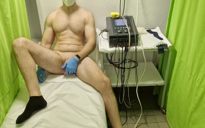 Physexiotherapy: Primera vez electro en estimulación del pene y masturbación con...