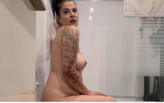 fartingclub01: Toilet Fart Morning Routine