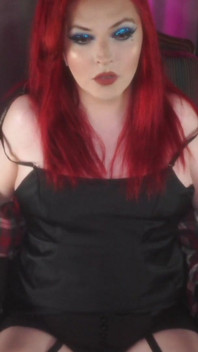 TS Bitch Smoking